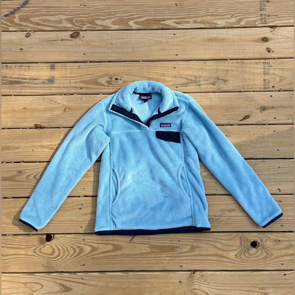 Light blue Patagonia fleece pullover